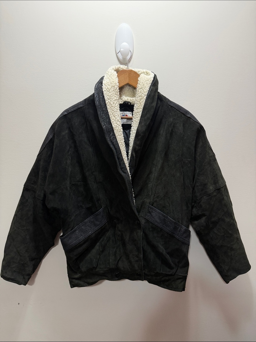 Vintage 80s-90s Paris Sports Club Genuine Leather Faux Sherling Jacket 24x24